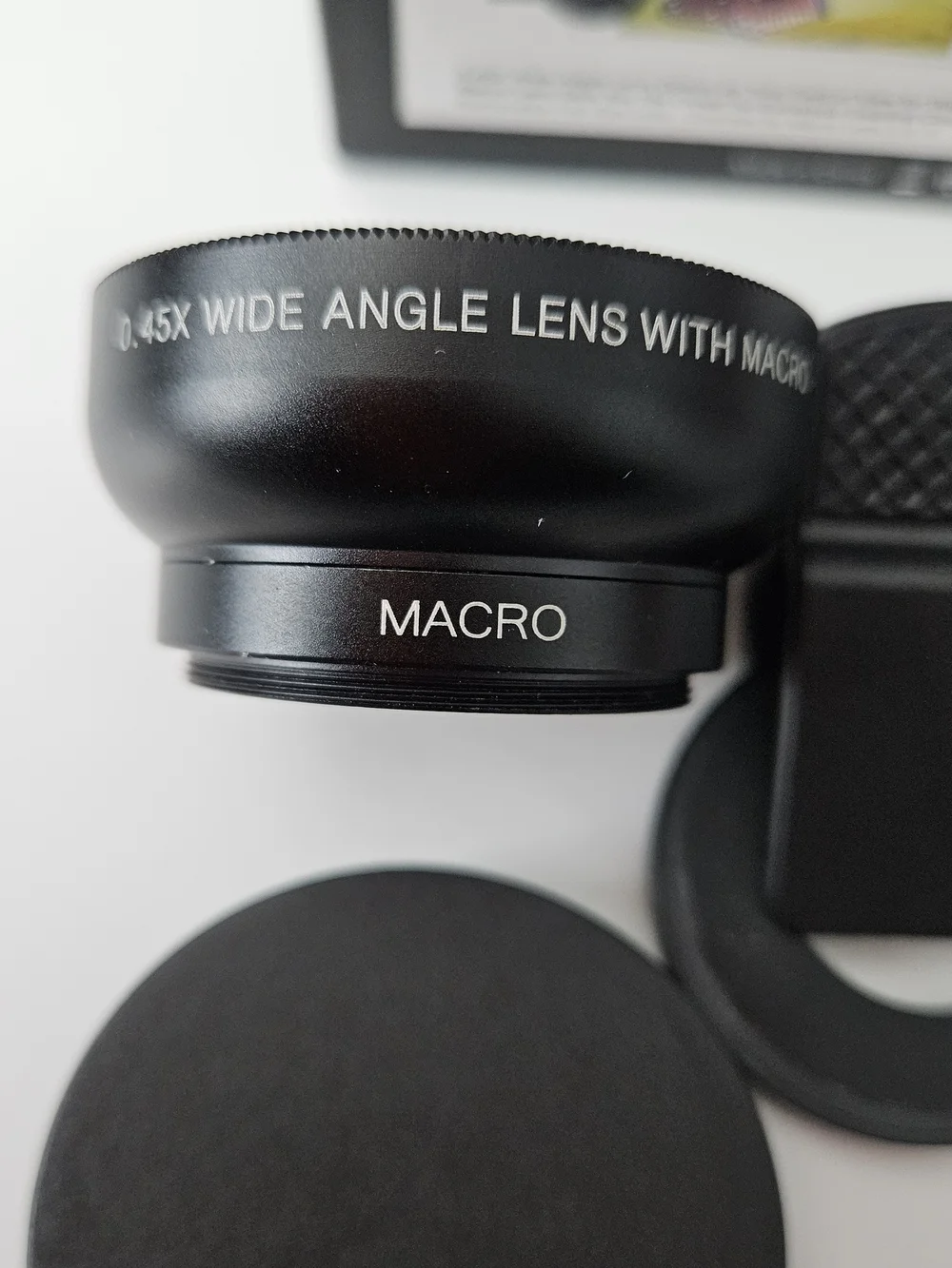 Brand New 2 In 1 Smartphone Lens Kit